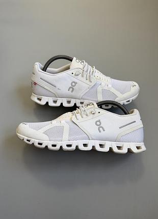 On cloud running 5 white 41(26cm) cloudnova cloudmonster 3