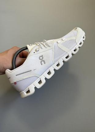 On cloud running 5 white 41(26cm) cloudnova cloudmonster 6