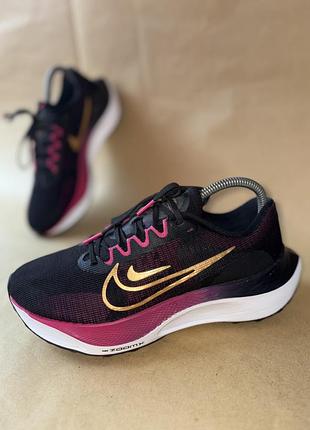 Nike zoom fly 5 39(25см)