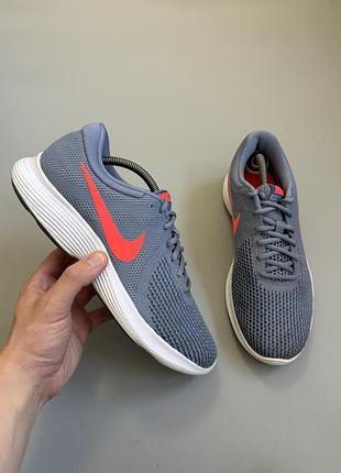 Nike revolution 4 grey 42(27см) zoom pegasus react