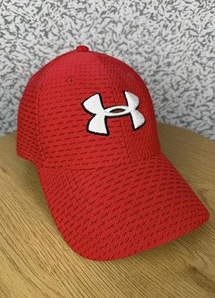 Бейсболка under armour з великим логотипом