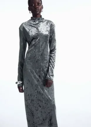 Платье женское cos open-back velvet midi dress / s