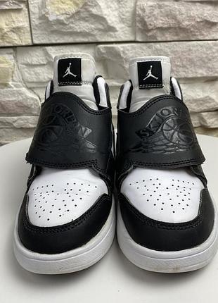 Дитячі кросівки  sky jordan 1 3