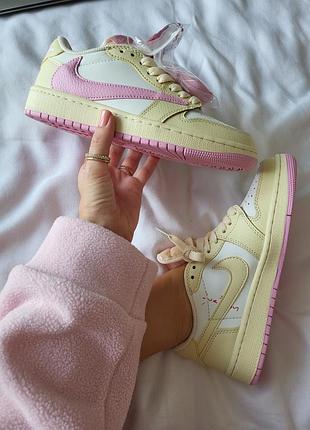Женские кроссовки travis scott x nike air jordan 1 retro low og'shy pink'