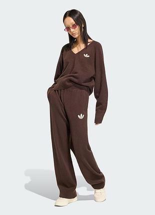 Жіночий спортивний костюм adidas knit коричневий