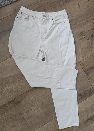 Шикарные белые джинсы момы от topshop. размер 38
