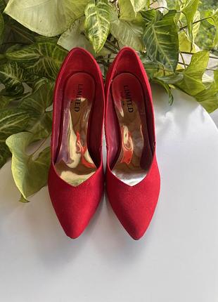 Туфлі жіночі insolia limited edition червоні