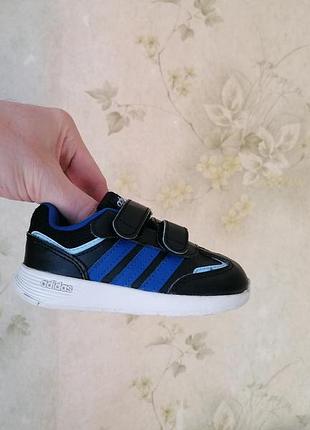 Кроссовки adidas tensaur на стопу 13,5 см