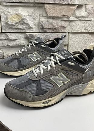Оригінальні кросівки new balance 878