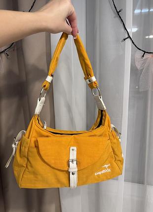 Жіноча помаранчева сумка kangaroos 2