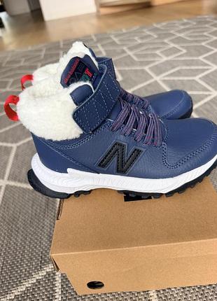 Чоботи для хлопчиків new balance зимові сині розмір 29, устілка 18.5 см
