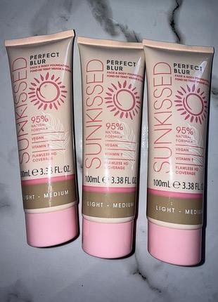 Стійкий тональний крем для обличчя і тіла sunkissed perfect blur light - medium 100 мл