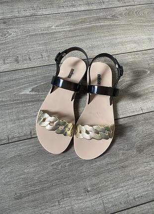 Melissa жіночі сандалі 39-40 25,5см