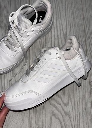 Кросівки adidas 36 розмір
