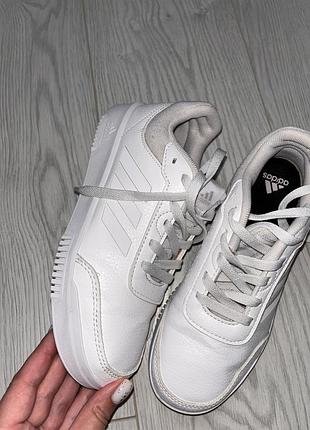 Кросівки adidas 36 розмір 7