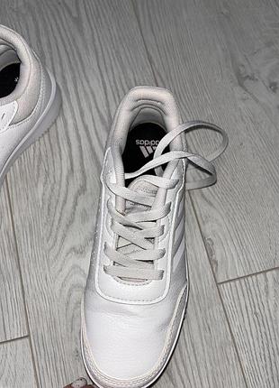 Кросівки adidas 36 розмір 4