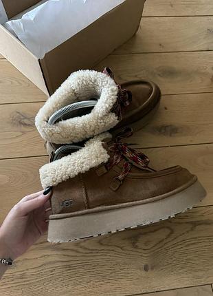 Продам оригинальные ugg 4