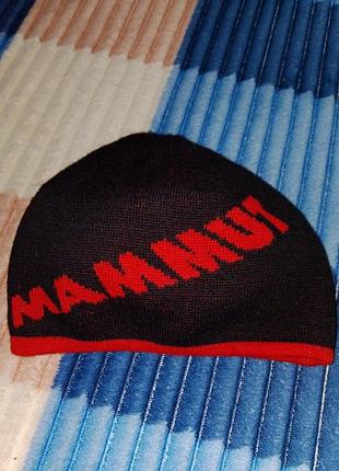 Шапка унісекс mammut двостороння чорна з червоним написом