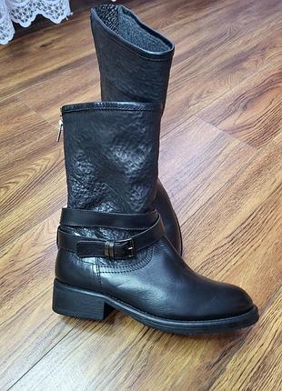 Итальянские кожаные сапоги giovanni lombardi 37 р. черные made in italy