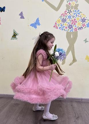 Сукня на дівчинку 4-6 р.