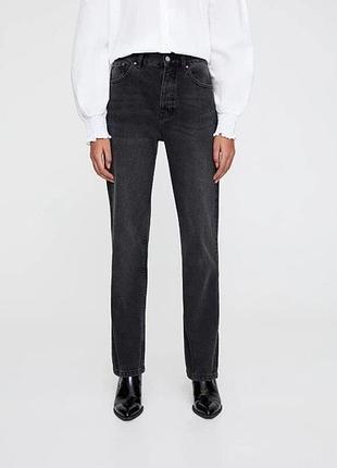 Джинси сірі прямого крою від pull&bear