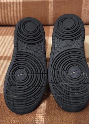 Детские кроссовки nike 4
