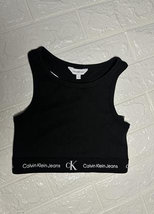 Calvin klein топ топік