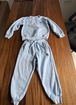 Спортивний костюм для хлопчика adidas originals блакитний, розмір 122 (6-7 років)