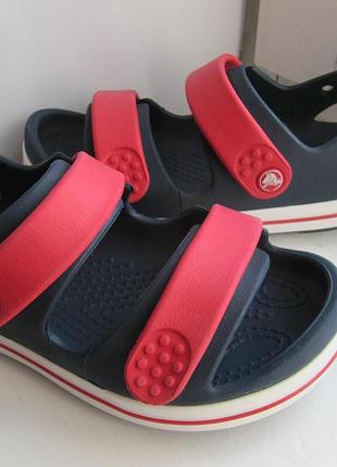 Босоніжки сандалії crocs з 12 кроксів