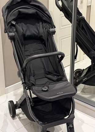 Прогулянкова коляска anex air-x чорна