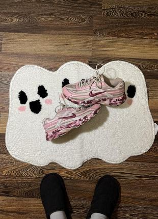 Кросівки жіночі nike рожеві