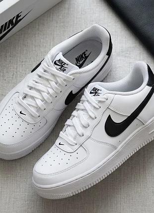 Білі шкіряні кросівки nike air force 1 '07