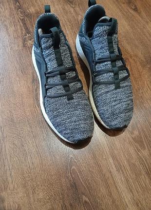 Продам мужские кроссовки бренда reebok