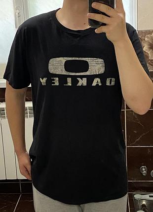 Футболка чоловіча oakley,чорна,розмір l
