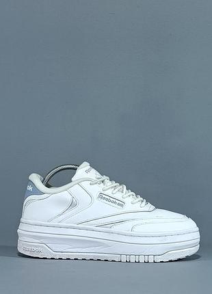 Reebok club
