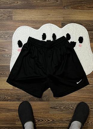 Шорти nike