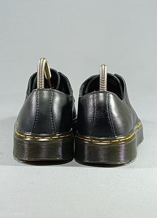 Dr. martens thursto 4