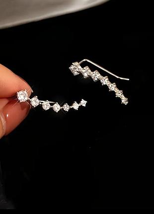 Шикарные сережки на всю мочку уха с камнями
