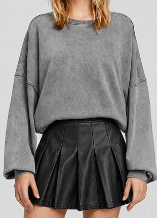 Шкіряна міні спідниця в складку чорна від zara, розмір xs, тенісна спідниця