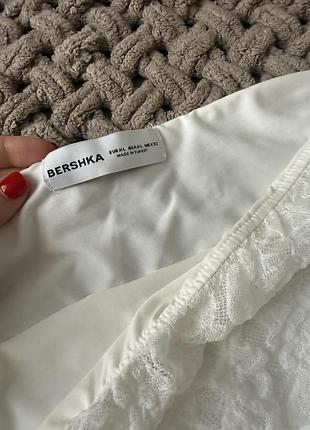 Жіноча міні-спідниця bershka біла 2