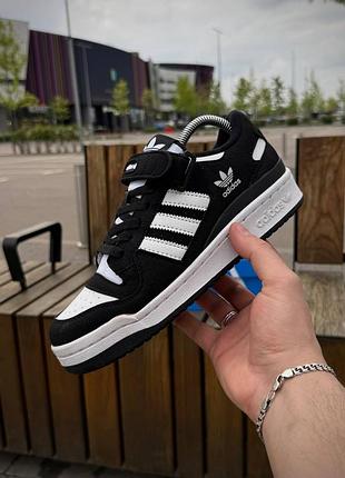 Adidas forum low
