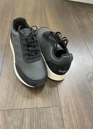 Кросівки жіночі  adidas чорні