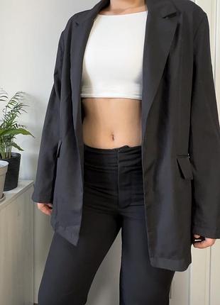 Піджак жіночий чорний без застібки pull&bear