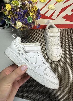 Оригінальні кросівки nike