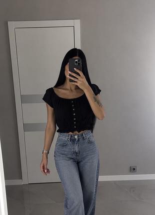 Чорний топ від бренду h&m