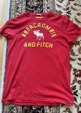 Футболка  abercrombie & fitch червона розмір
