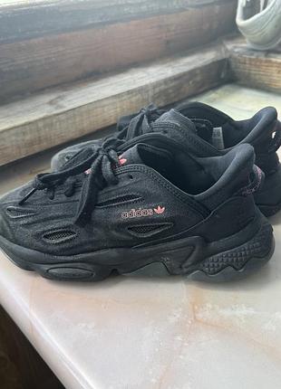 Кросівки adidas чорні