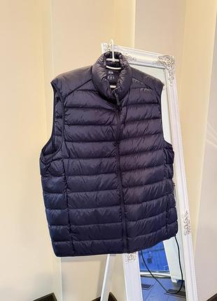 Жилетка чоловіча uniqlo темно-синя японія l/xl