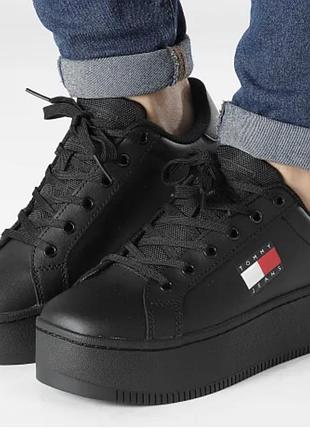 Шкіряні кросівки tommy hilfiger platform wild animal cupsole (оригінал, 39 р.)