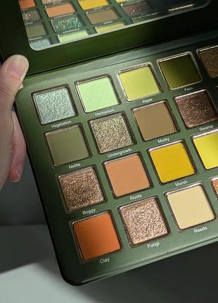 Нова палетка тіней cosmic brushes undergrowth palette 2